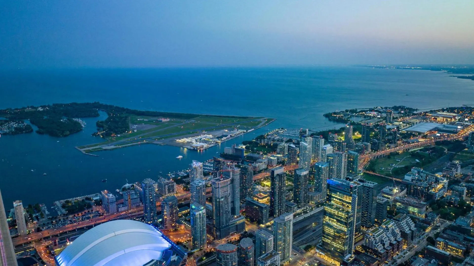 Appartamento Deluxe 1Br Suite With Bird'S Eye Cn Tower Views Toronto Canada