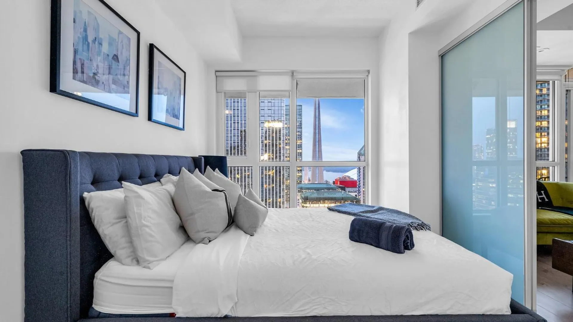 Deluxe 1Br Suite With Bird'S Eye Cn Tower Views Toronto