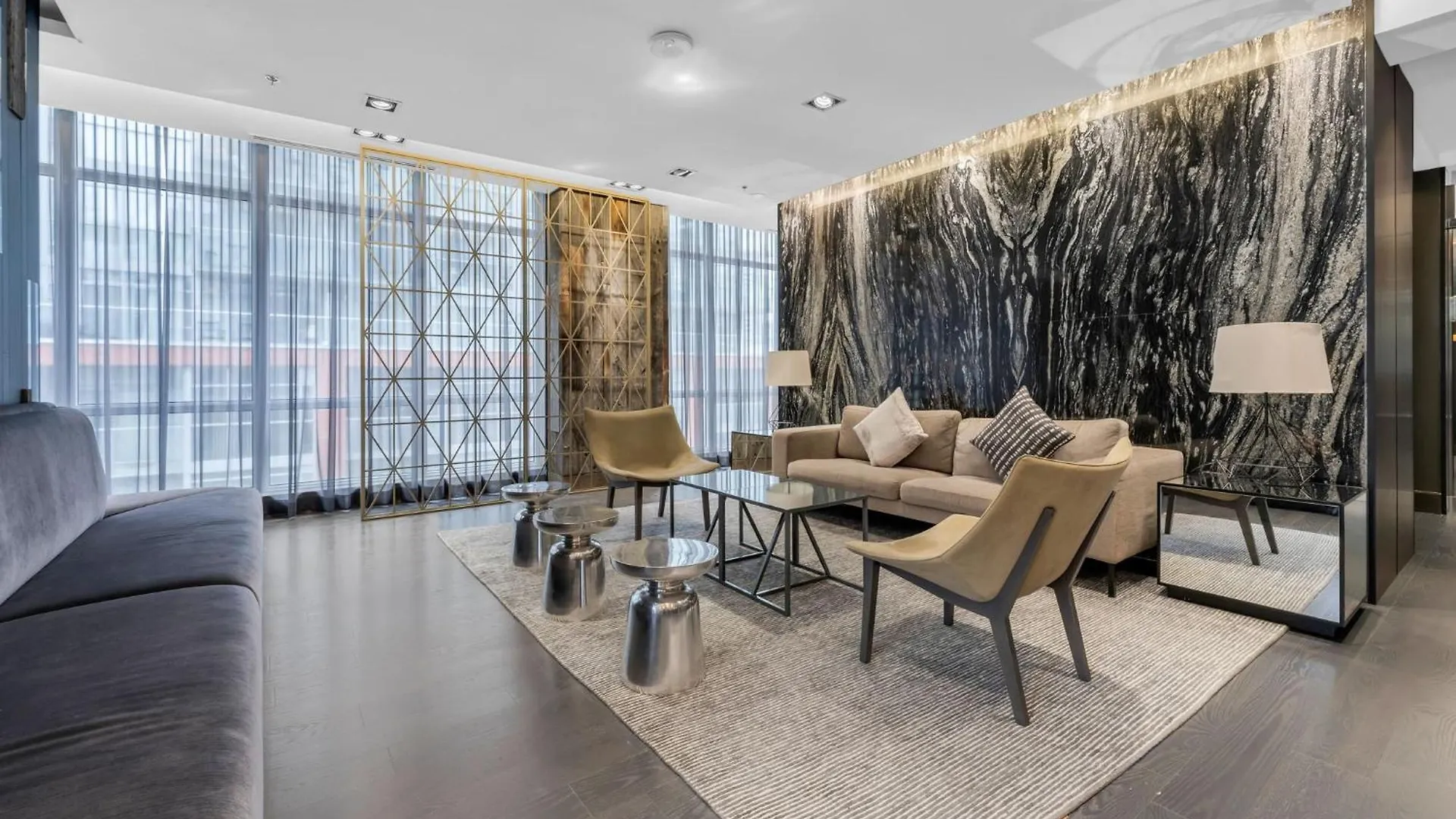 Deluxe 1Br Suite With Bird'S Eye Cn Tower Views Toronto Canadá