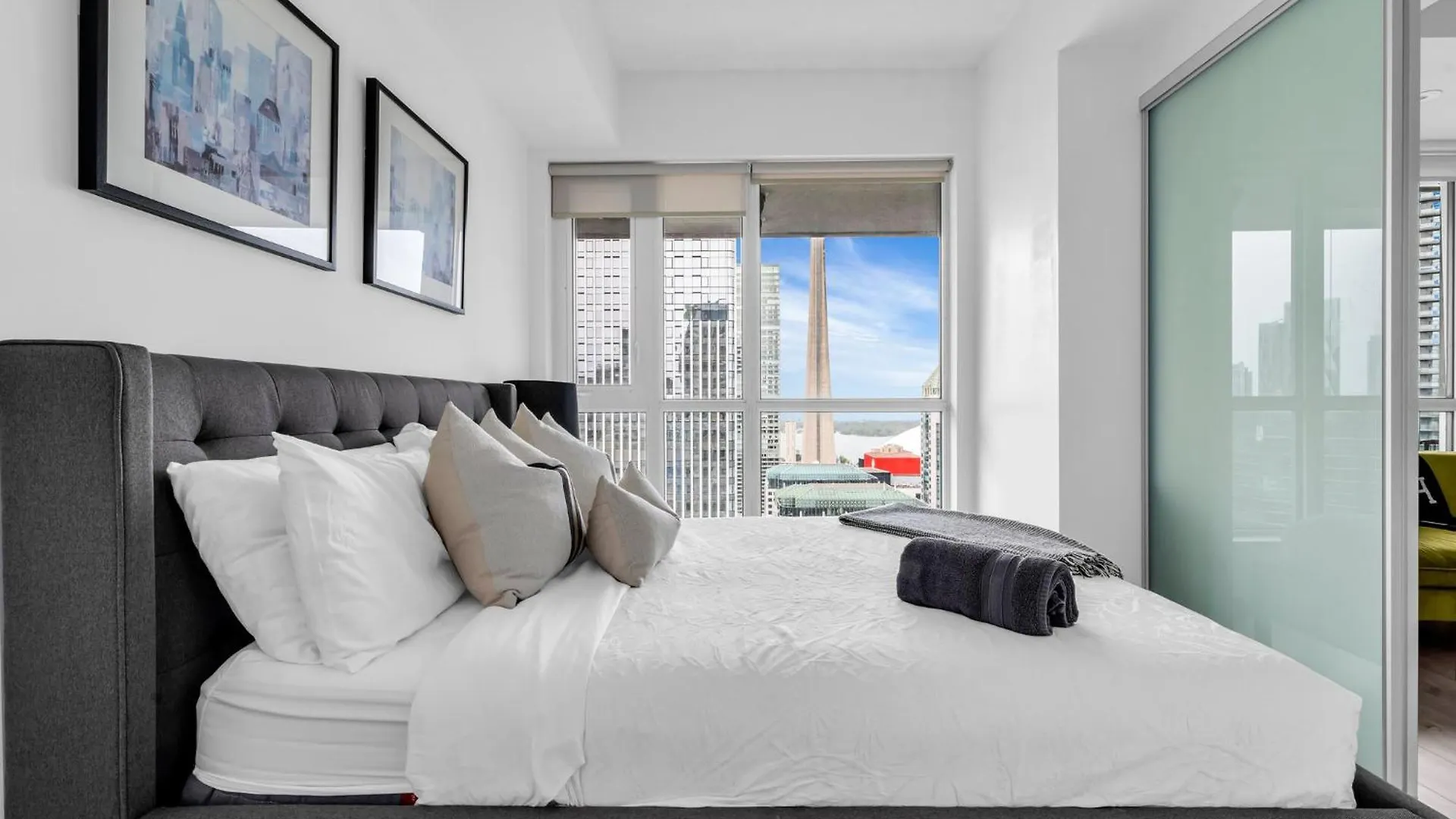Apartamento Deluxe 1Br Suite With Bird'S Eye Cn Tower Views Toronto