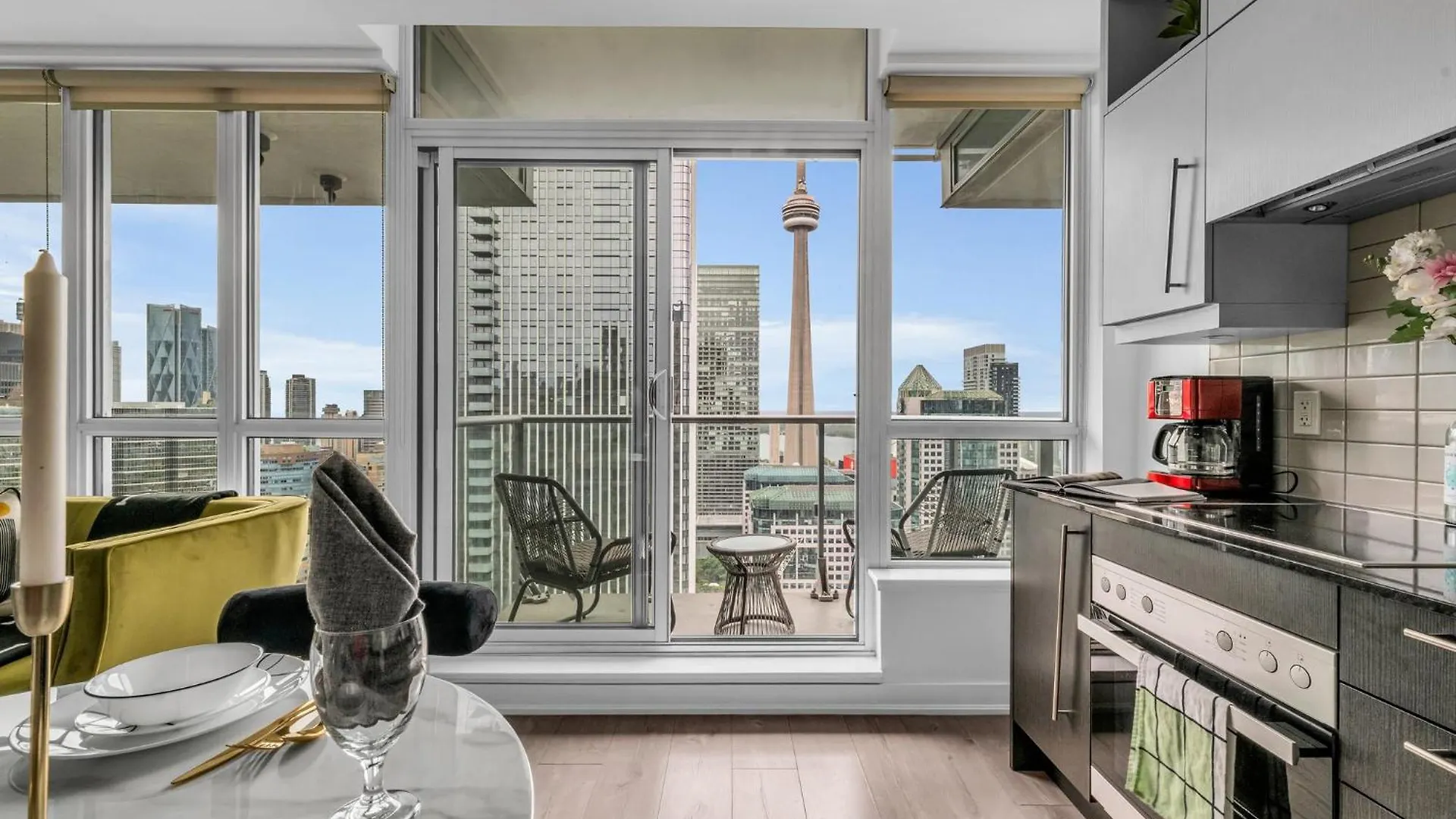 Deluxe 1Br Suite With Bird'S Eye Cn Tower Views Toronto