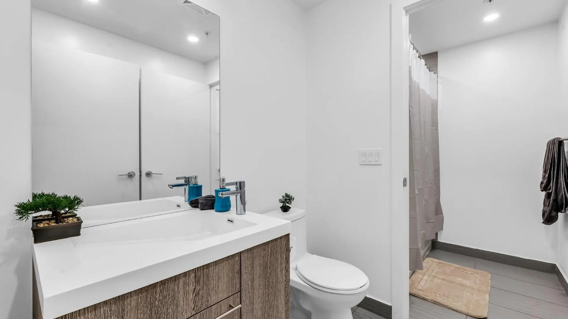 Deluxe 1Br Suite With Bird'S Eye Cn Tower Views Toronto